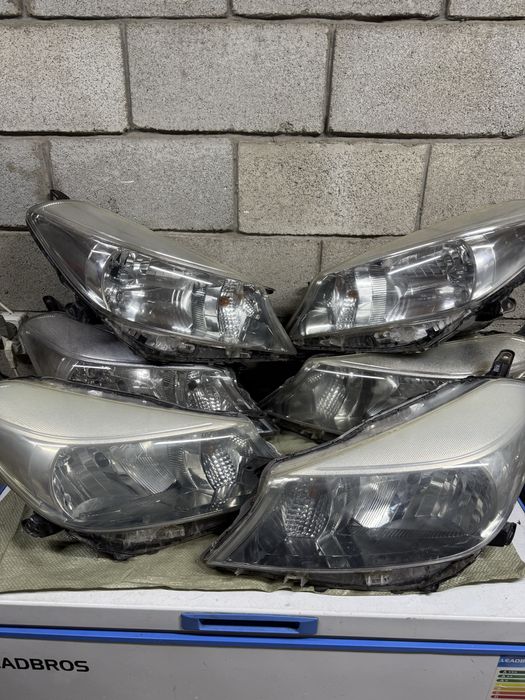 Фары передние на Toyota yaris Р130 б у из японии