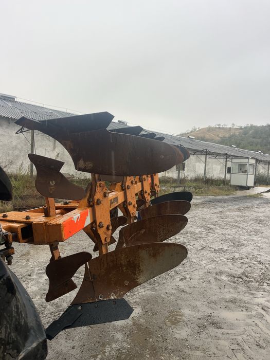 Plug Huard QR65 Kuhn 4 trupite