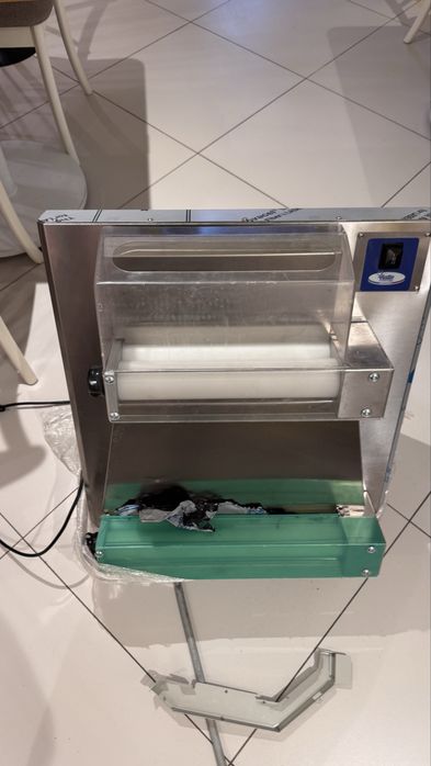 Продам тестораскаточную машину