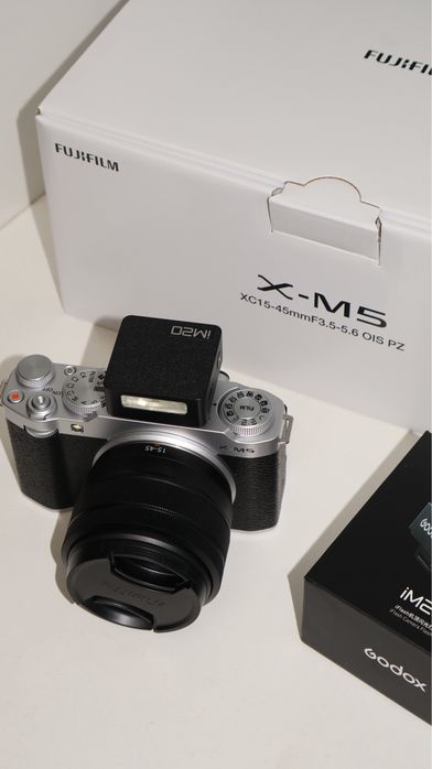 Продам fujifilm xm5