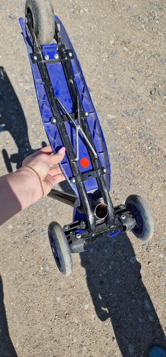 Продам детский самокат