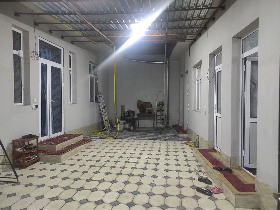 Nazarbe tokzor 5 ta xona suv gaz svet mommo yoq 24 soat bez komisioni