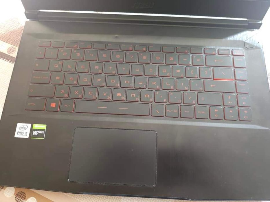 Геймърски лаптоп  перфектно състояние