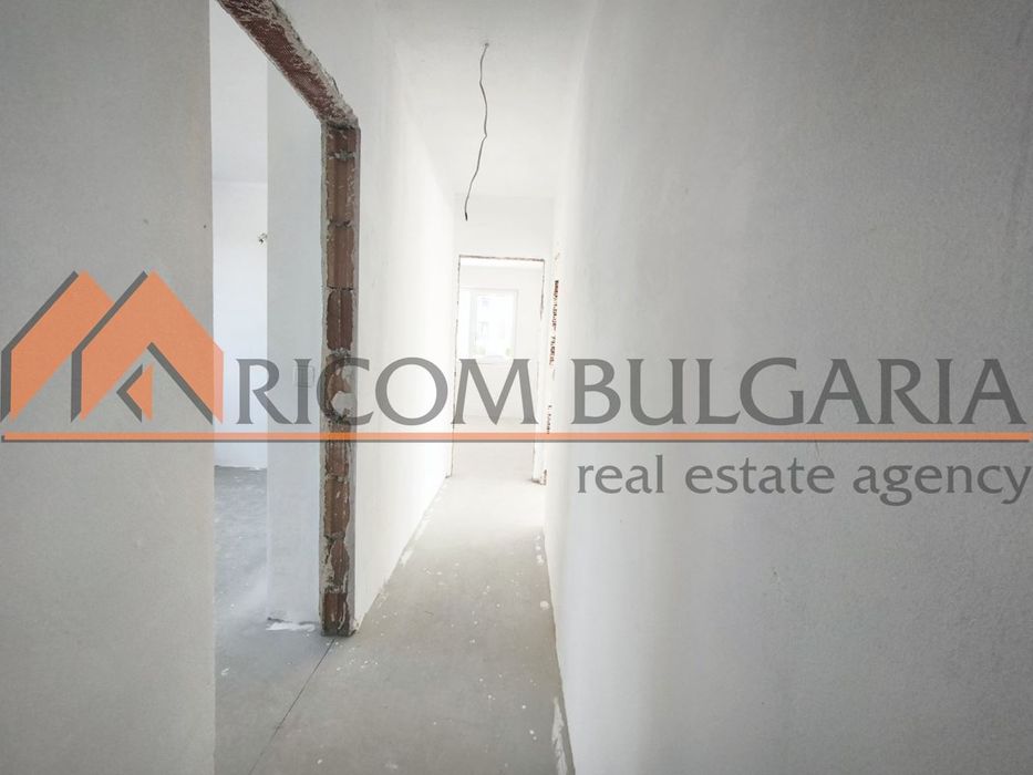 Продава се Тристаен апартамент в Варна, Бриз - 79 кв.м за 1963 €/кв.м - Снимка #9