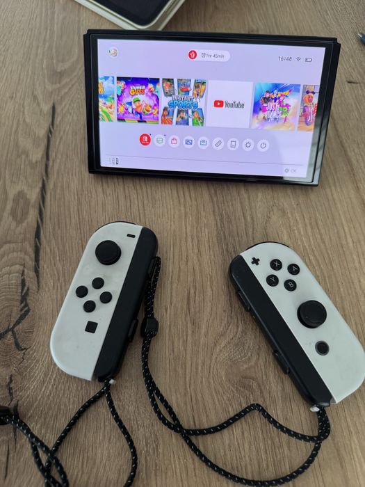 Nintendo oled alb