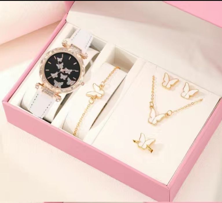 Бижутерный набор