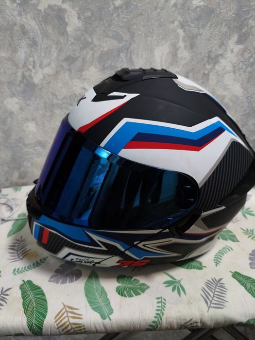 Мото шлем от B.K BMW