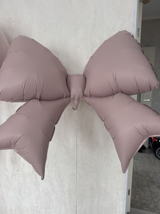 Шары продаю срочно.