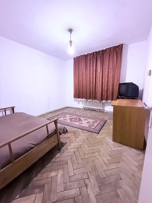 Apartament cu 2 camere  !Târgu Jiu, zona centrală, Strada Unirii !