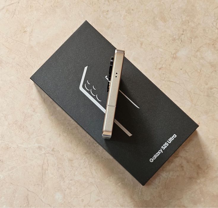 Samsung S25 Ultra 512 gb la cutie