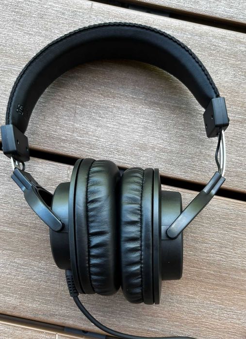 Casti de studio si de gaming profesionale Universal Audio Volt VHP-100