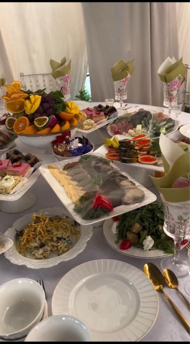 Прокат элитных столов стулья посуда