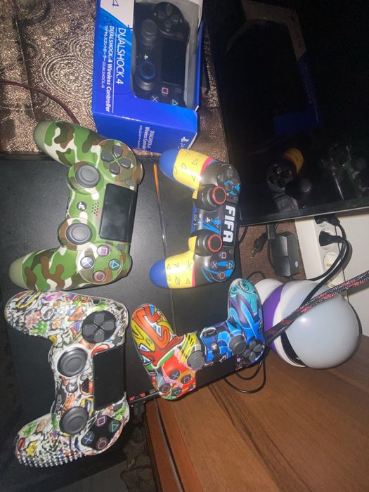 Пс 4 Фат 1тб,4 джойстика