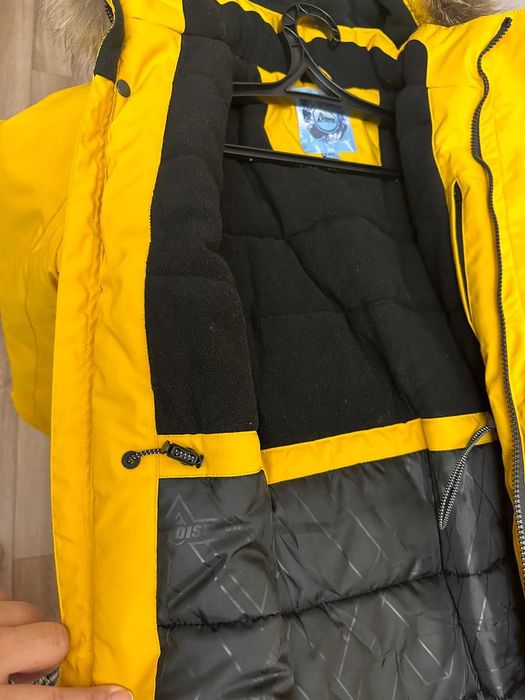 Продам зимнюю куртку .