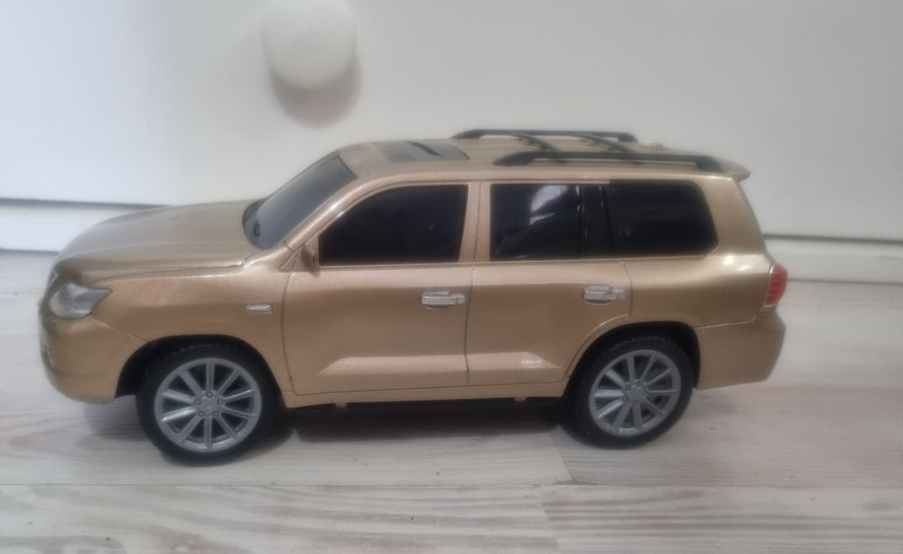 Продаются игрушки