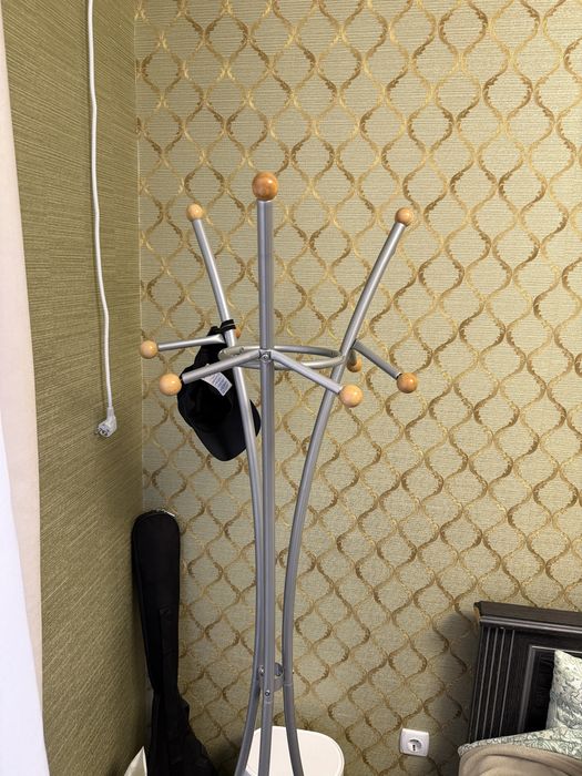 Вешалка напольная “корона”