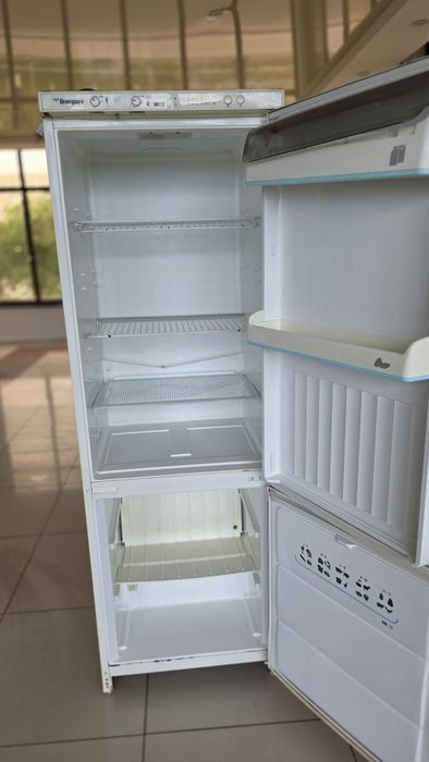 Электроника холодилник