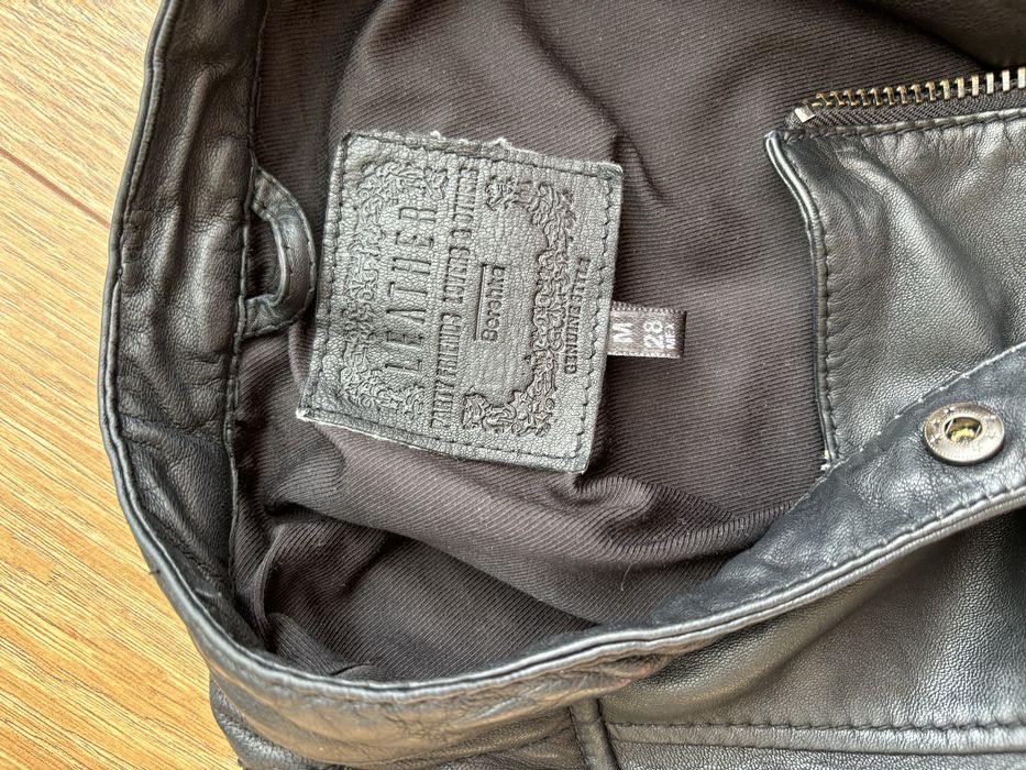 Кожено яке Bershka