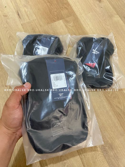 Продам барсетку Reebok