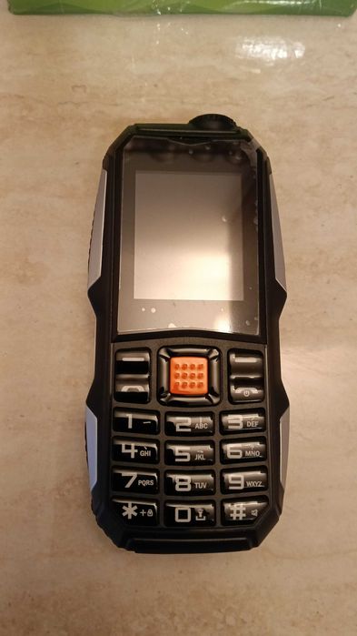 Telefon GSM Q1 - cartela Digi - perfect pentru seniori - NOU !