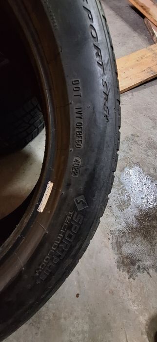 КАТО НОВИ! 2 бр 245 45 18 Continental