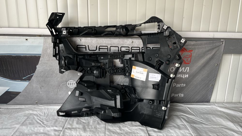 Дясна основа за халоген BMW 7 G11/G12 (2015-2022) G70 (2022-)