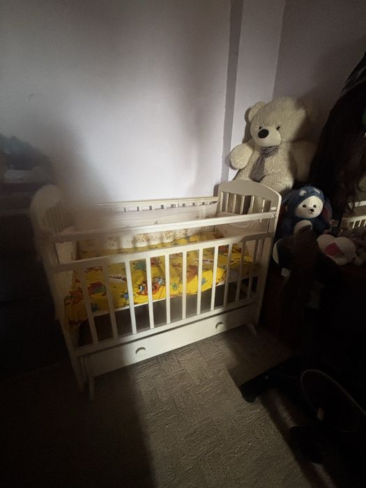 Продам детскую кроватку