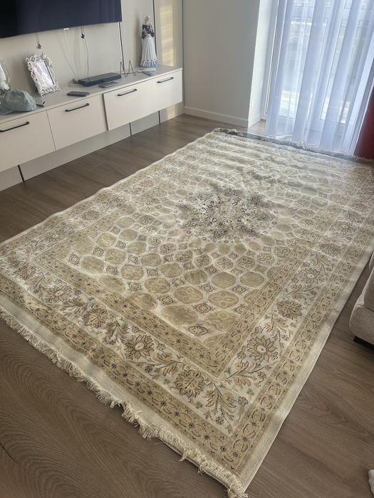 Продам шелковый ковер