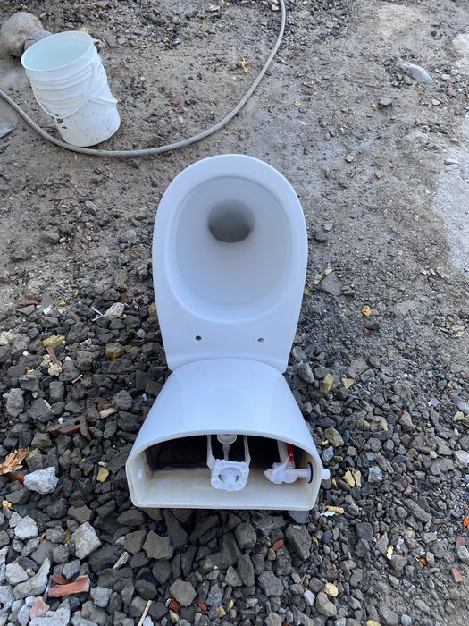 Унитаз и раковина