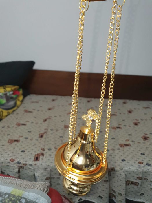 чисто ново къндило