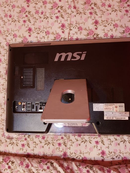 vând calculator cu displeie taci