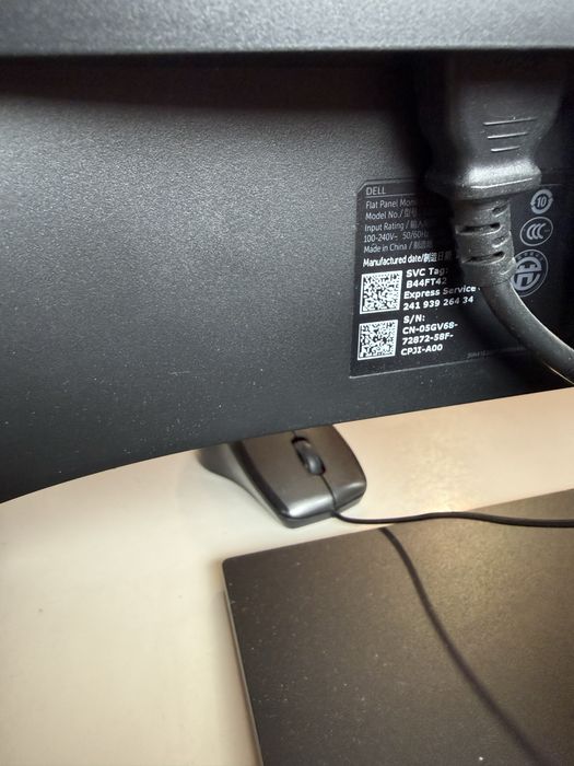 Компютър монитор клавиатура и колонки