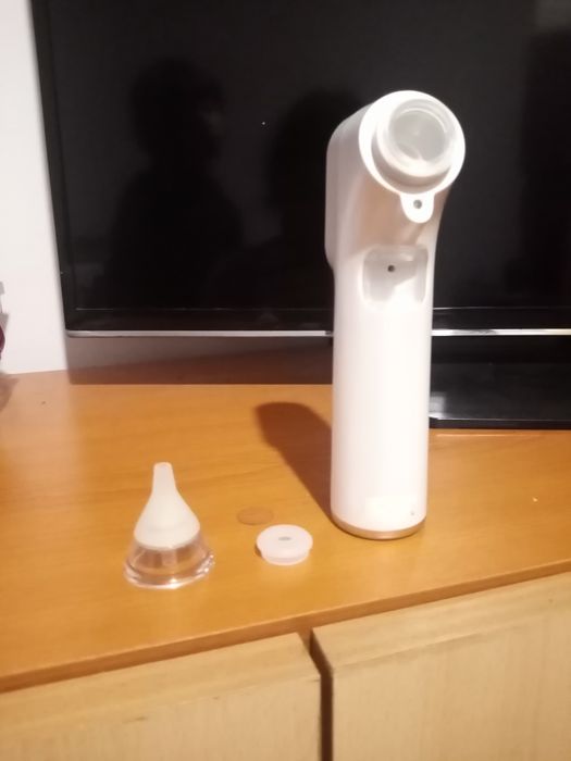 Vând aspirator nazal