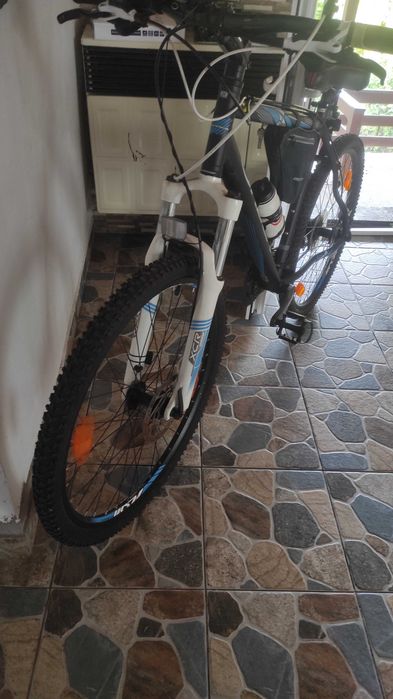 Bicicleta folosita foarte puțin