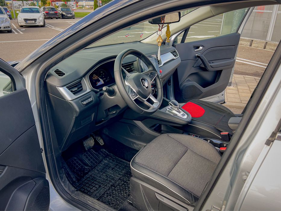 Renault Captur E-Tech Plug-in Hybrid 2024