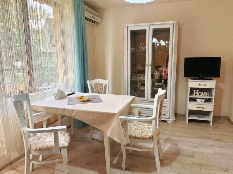 Дава се под наем Двустаен апартамент в Варна, Гръцка махала - 65 кв.м за 750 € - Снимка #1