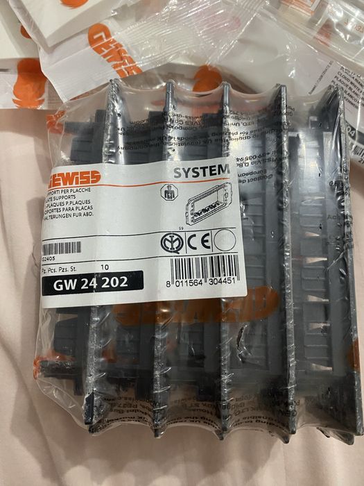 Rama alba Gewiss si suport rama gewiss 4 module