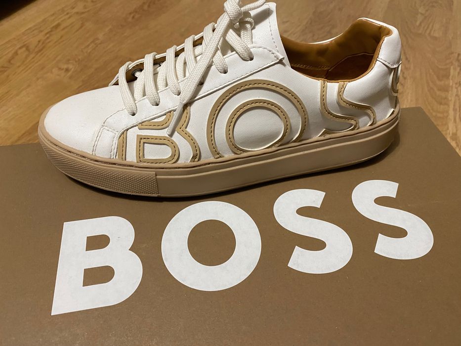 Adidasi boss dama originali