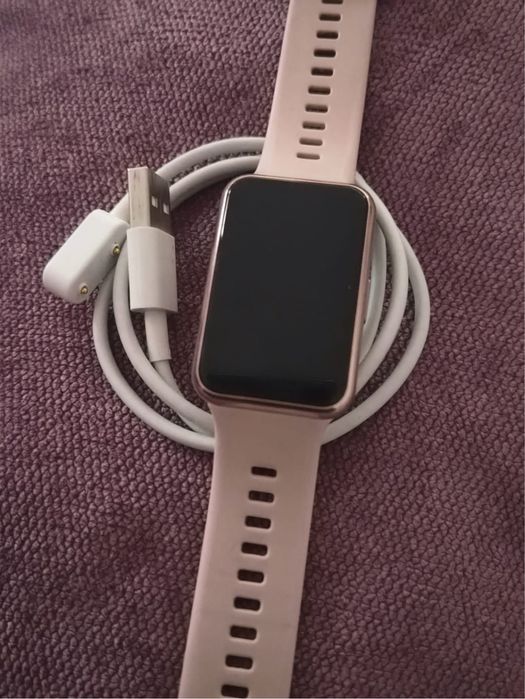 Huawei watch fit pink edition