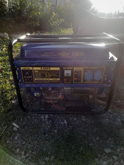 Продам бензиновый генератор