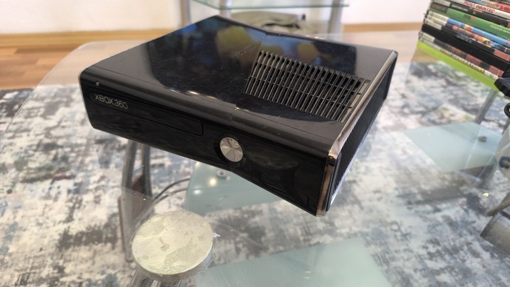 Приставка XBox 360