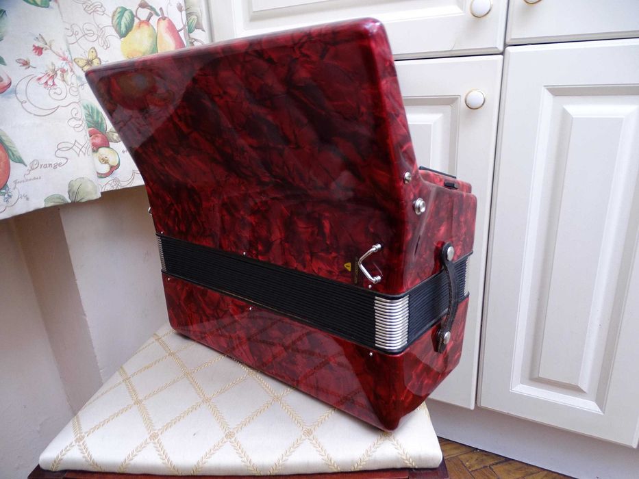 Акордеон Велтмайстер Стела 60 баса