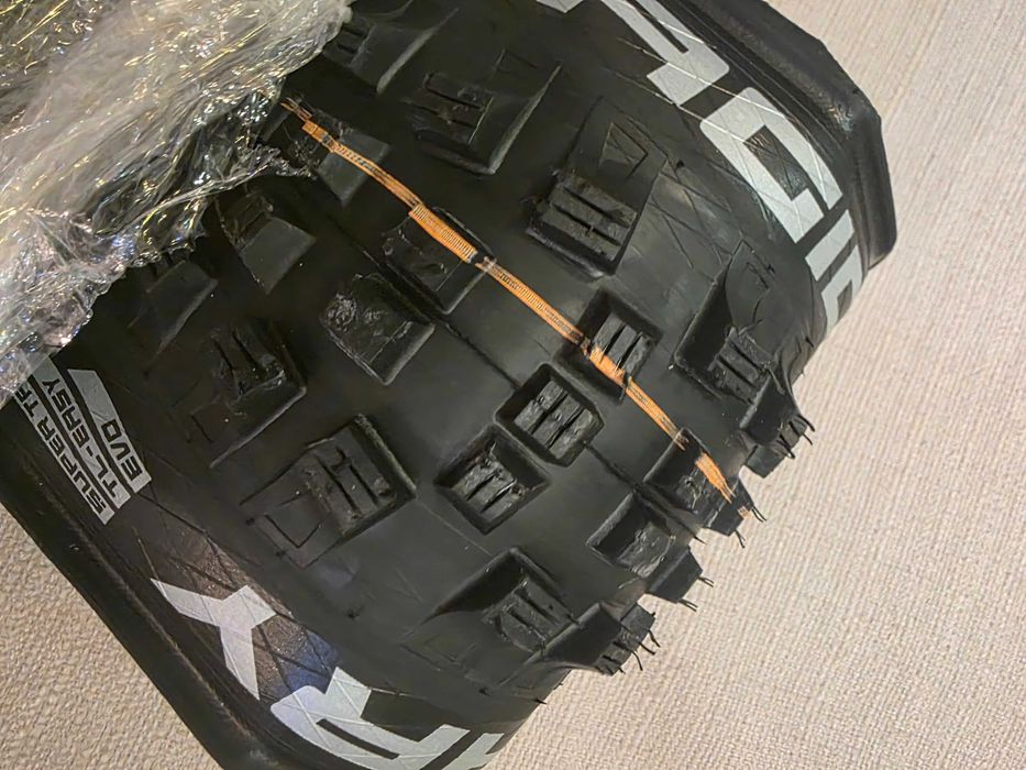 Magic Mary 27.5x2.60 Addix Soft - Super Trail - tubeless