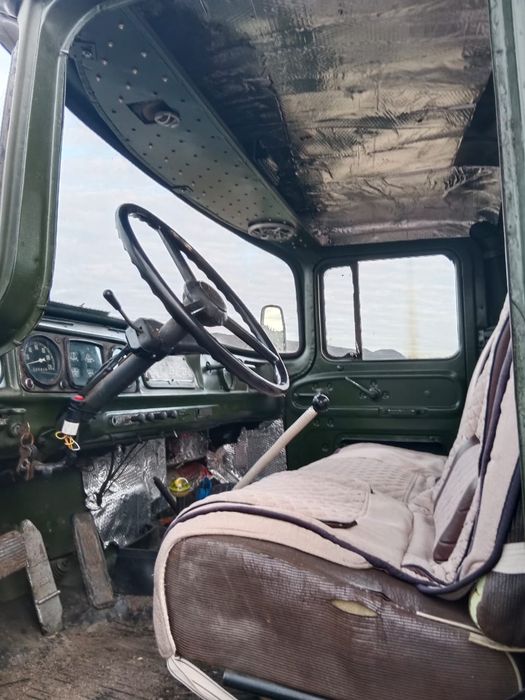 Продам зил-131...