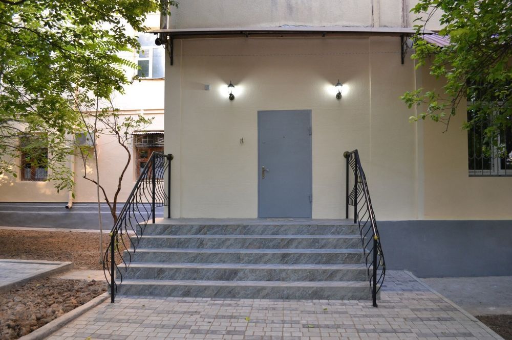 СДАЁТСЯ ОФИС в центре города 1200 у.е договорная