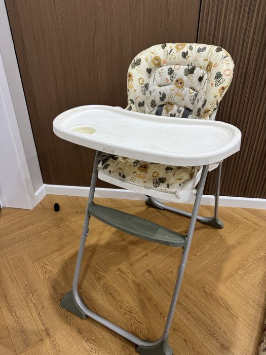 Детский столик обеденный