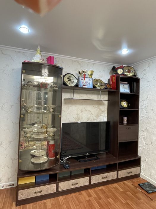 Продаётся шкаф,мебель для зала