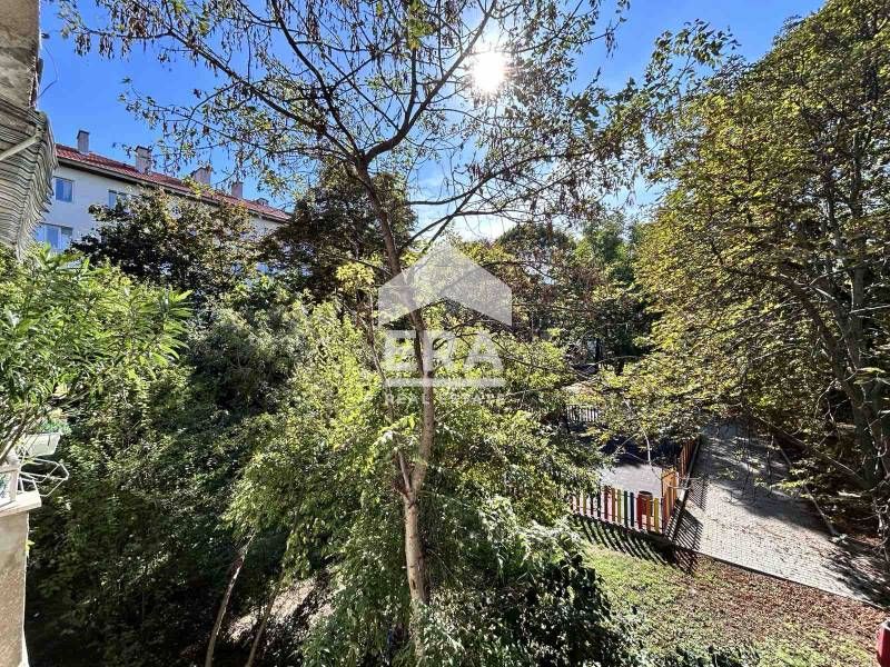 Продава се Тристаен апартамент в София, Яворов - 110 кв.м за 3810 €/кв.м - Снимка #3