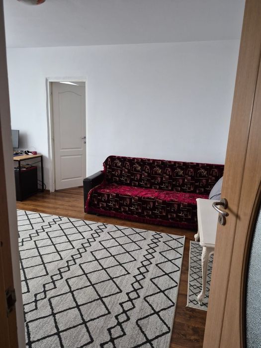 Inchiriez apartament 2 camere