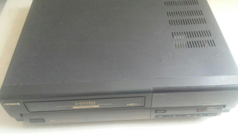 Видеокасетофон в добро общо състояние